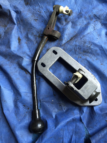 911 G50 Shifter 5 speed, Lever, knob, base, bearing 950.424.141.00 has broken plastic selector can be bought new or use racer ones which are stronger - 950.424.017.05