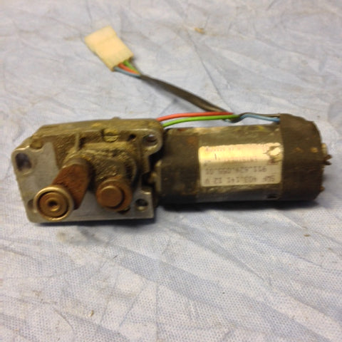 964 Cabriolet Convertible Top LATCH MOTOR left driver 911.624.055.01 - 911.624.055.03