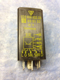 993 Relay for Seat belt warning chime 89-98 - 928.618.102.03