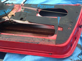 911 Door Coupe European, 1977 right Red, Fixed vent glass, no main glass, no regulator, Dent in window frame, no handle - 911.531.006.21